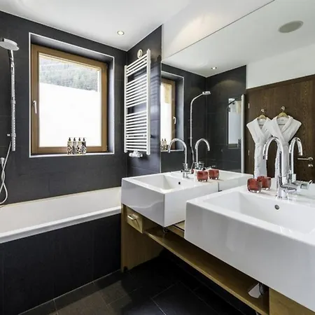 6br Modern Chalet With Private Spa Nasserein