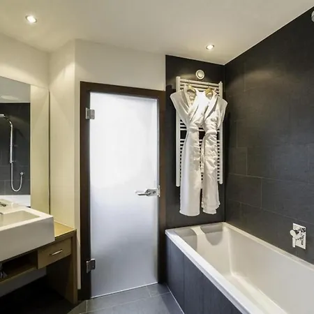 فيلة 6br Modern Chalet With Private Spa Nasserein