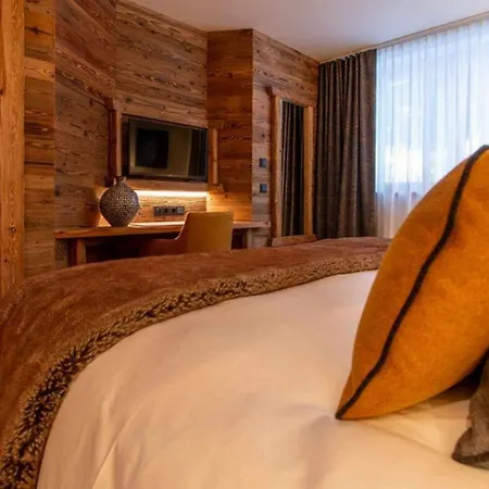 6br Modern Chalet With Private Spa * Nasserein