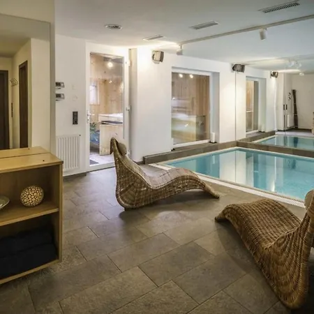 فيلة 6br Modern Chalet With Private Spa *